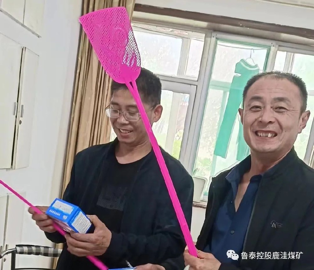 【圖片新聞】后勤服務(wù)中心切實(shí)做好夏季防蚊蠅工作